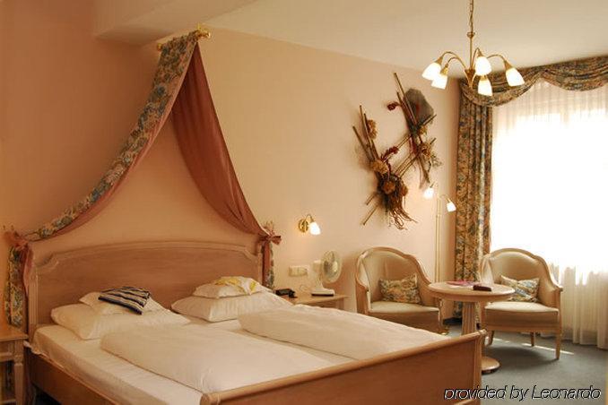 Hotel Am Josephsplatz Νυρεμβέργη Δωμάτιο φωτογραφία